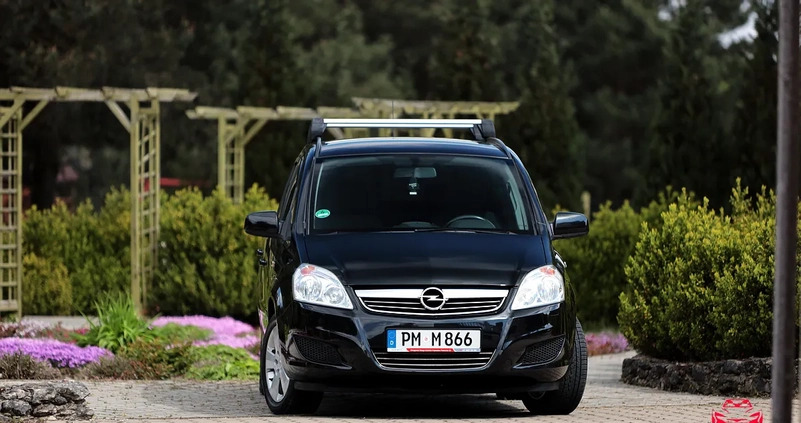 Opel Zafira cena 23999 przebieg: 186000, rok produkcji 2012 z Pińczów małe 704